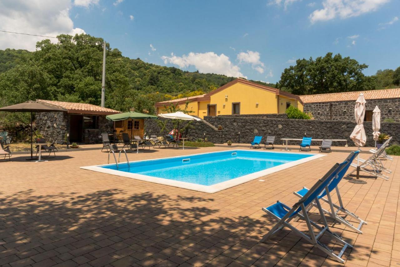 Viola Nel Parco Villa SantʼAlfio Exterior foto